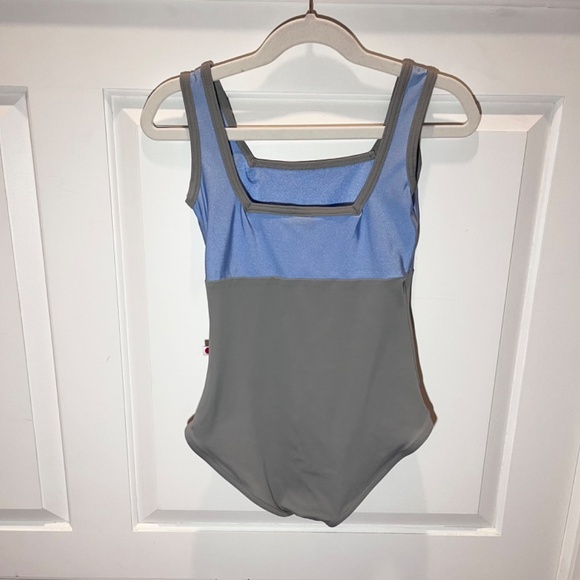 Yumiko Marieke blue/grey leotard - Picture 2 of 5